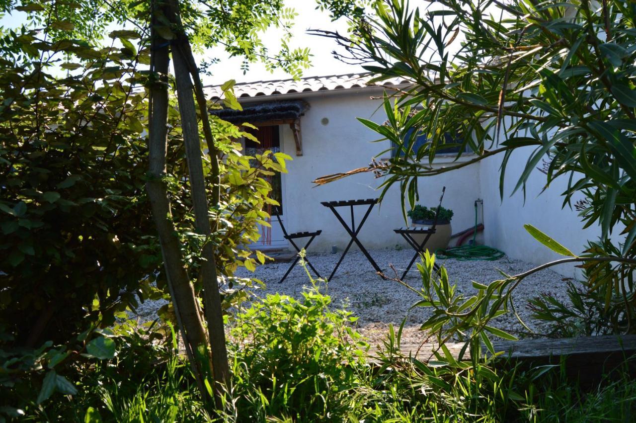 לינה וארוחת בוקר אלברון Bergerie D'Alivon En Camargue מראה חיצוני תמונה