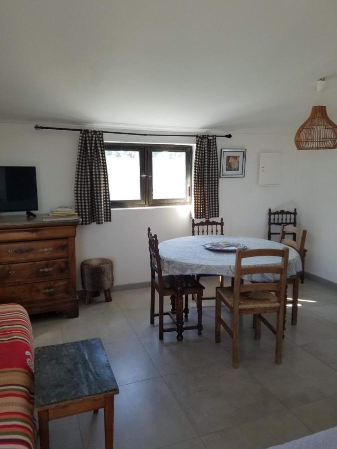 לינה וארוחת בוקר אלברון Bergerie D'Alivon En Camargue מראה חיצוני תמונה
