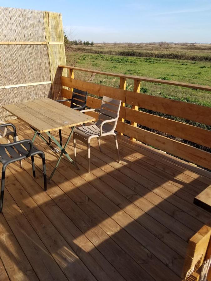 לינה וארוחת בוקר אלברון Bergerie D'Alivon En Camargue מראה חיצוני תמונה